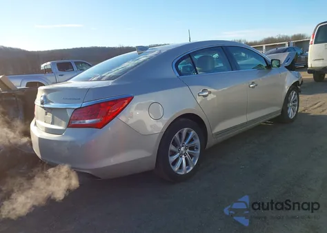 2016 Buick Lacrosse from USA, damaged, VIN 1G4GB5G37GF177072